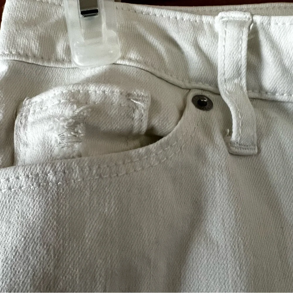 UNIVERSAL THREAD SHORTS WHITE - Picture 3 of 10